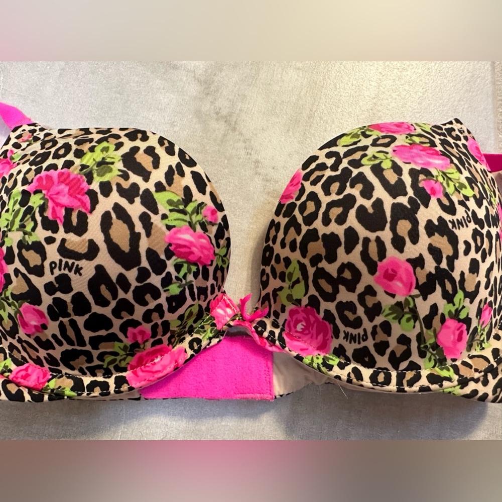 Victoria Secret pink leopard print bra 32B